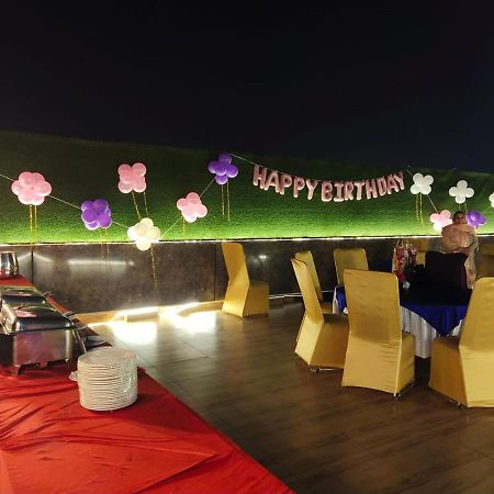 Airport Hotel Bollywood Paradise Νέο Δελχί Εξωτερικό φωτογραφία